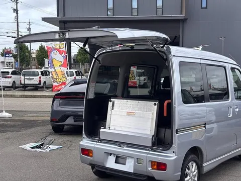 Daihatsu Atrai Wagon