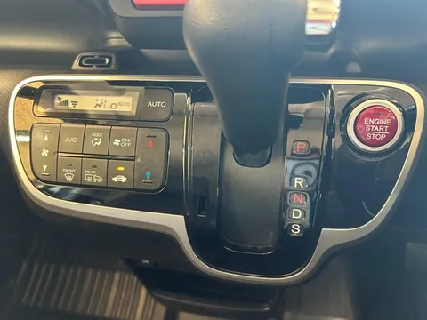 Honda N-BOX Plus Custom