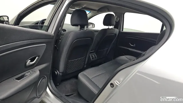 Renault SM3