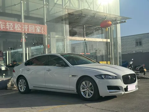 Jaguar XFL