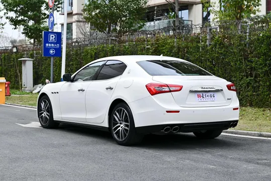 Maserati Ghibli