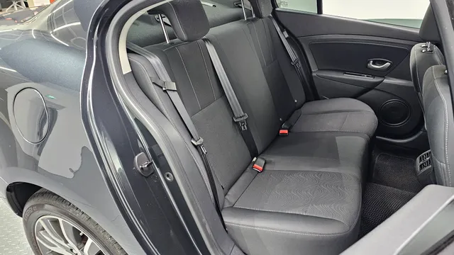 Renault SM3