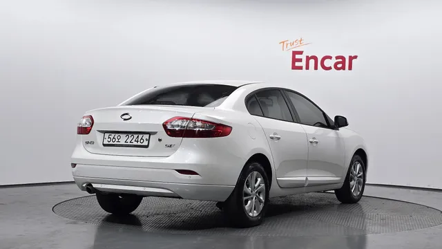 Renault SM3