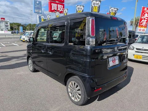 Suzuki Spacia