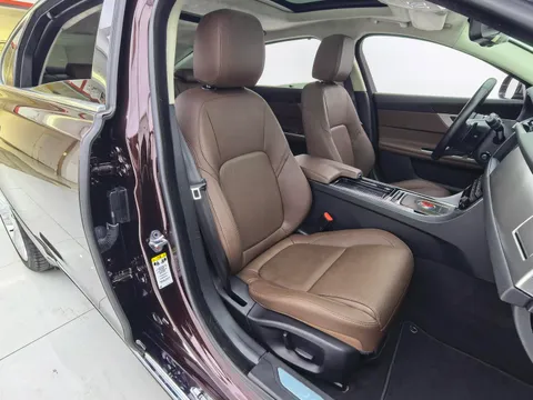 Jaguar XFL