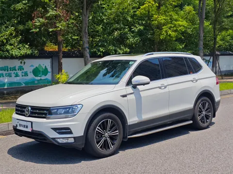 Volkswagen Tiguan L