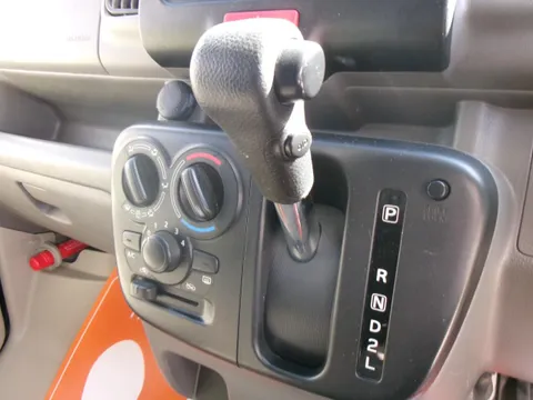 Nissan Clipper