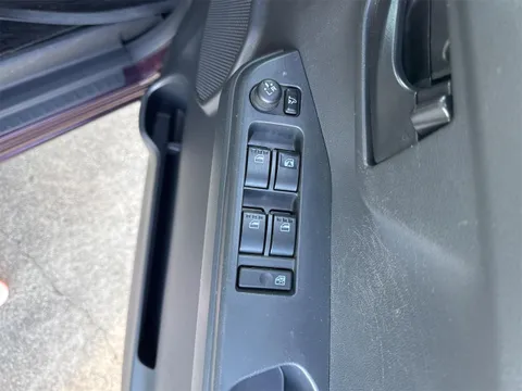 Toyota Pixis Mega