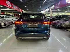 Lynk & Co 06