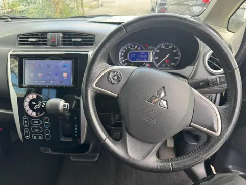 Mitsubishi eK Custom