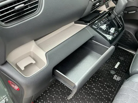 Mitsubishi Delica Mini