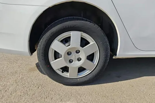 BYD F3