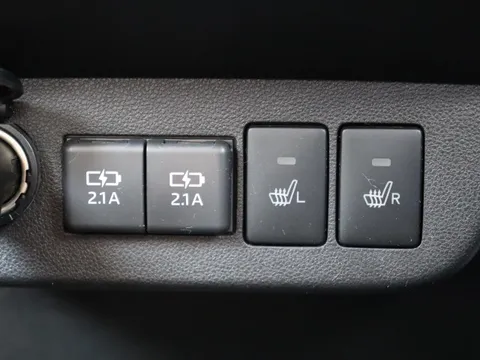 Daihatsu Mira Tocot