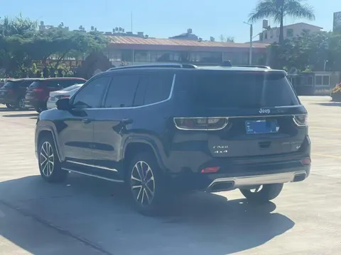 Jeep Grand Commander