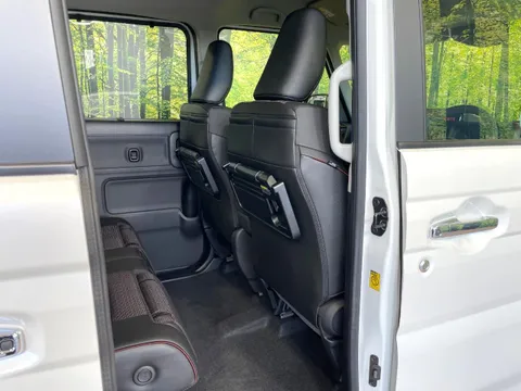 Suzuki Spacia Custom