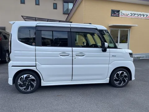 Suzuki Spacia Custom