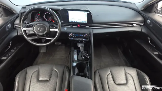 Hyundai Elantra (Avante)