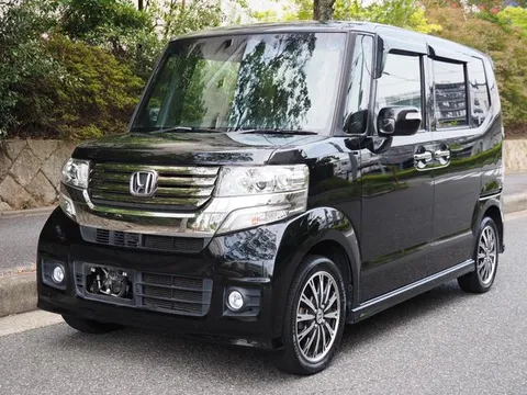 Honda N-BOX Custom