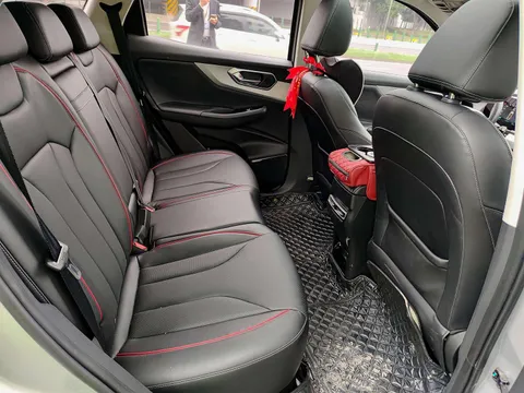 BAIC X7