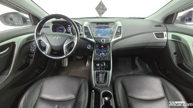 Hyundai Elantra (Avante)