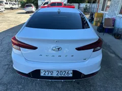 Hyundai Elantra (Avante)