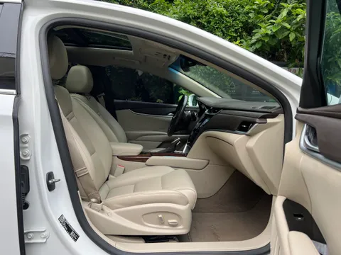 Cadillac XTS