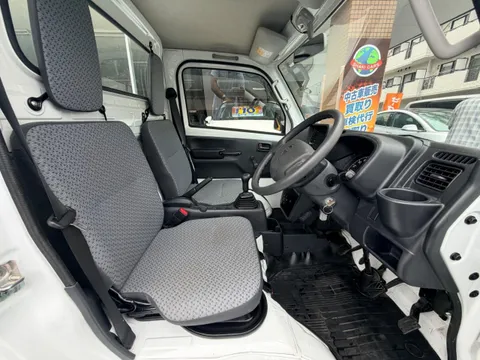Nissan Clipper Truck