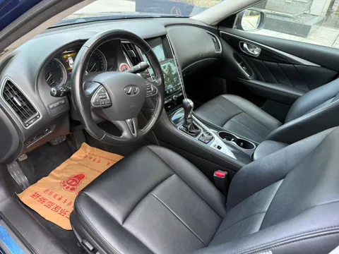 Infiniti Q50L