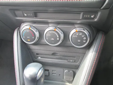 Mazda Mazda2 (Demio)