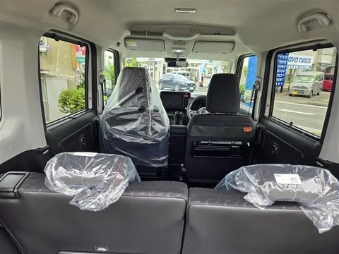 Suzuki Spacia Gear