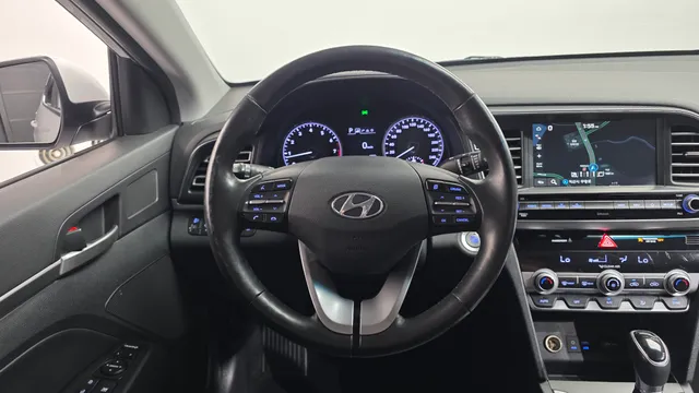 Hyundai Elantra (Avante)