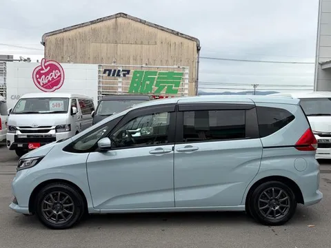 Honda Freed Plus