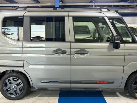 Suzuki Spacia Gear