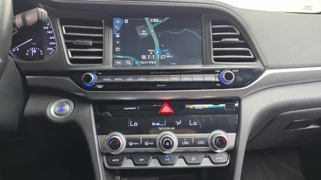 Hyundai Elantra (Avante)