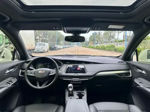 Cadillac XT4
