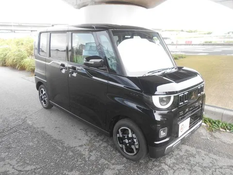 Mitsubishi Delica Mini