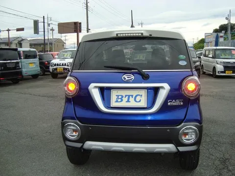 Daihatsu Cast