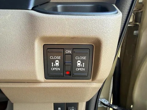 Honda N-BOX Joy
