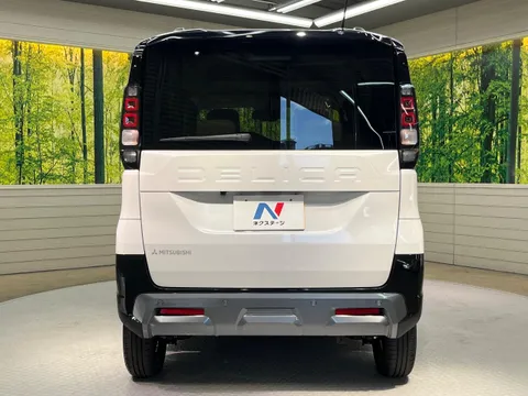 Mitsubishi Delica Mini