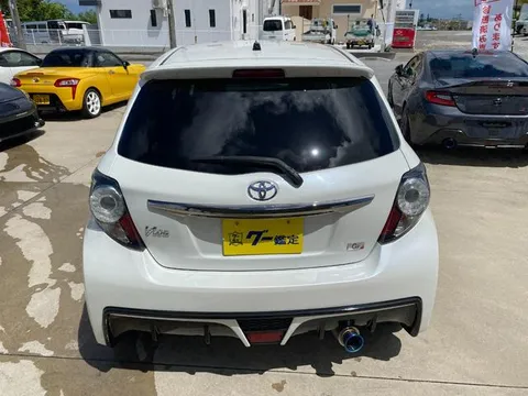 Toyota Yaris (Vitz)