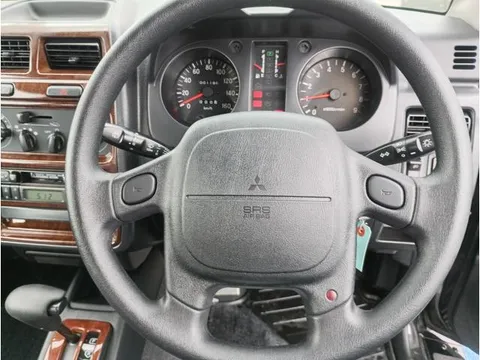 Mitsubishi Pajero JR