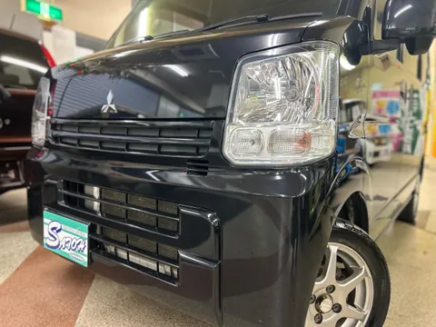 Mitsubishi Minicab Van
