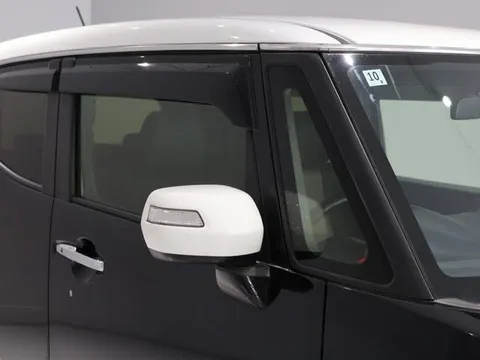 Honda N-BOX Slash