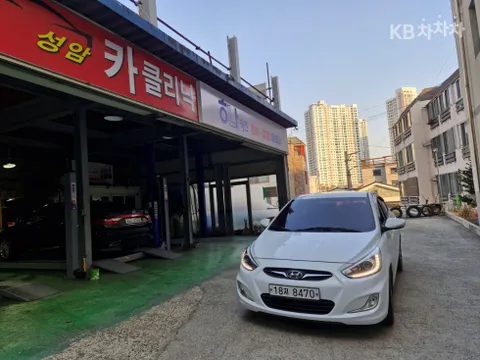 Hyundai Accent