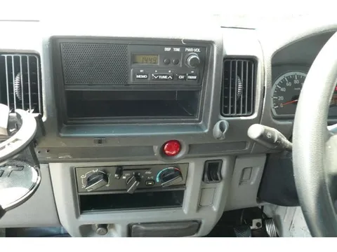 Mitsubishi Minicab Van