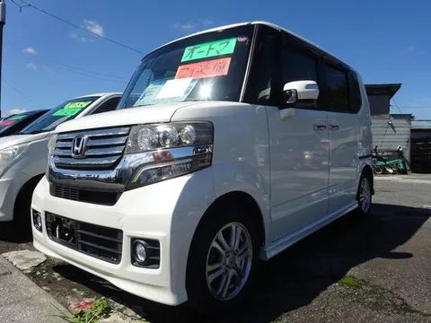 Honda N-BOX Custom