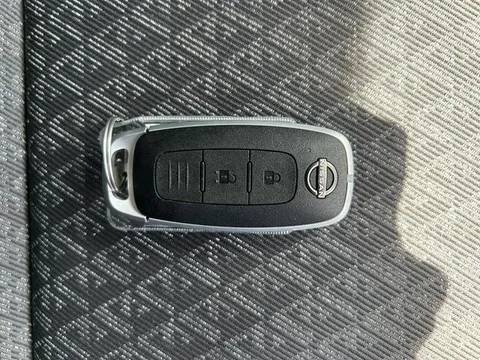 Nissan Note Aura