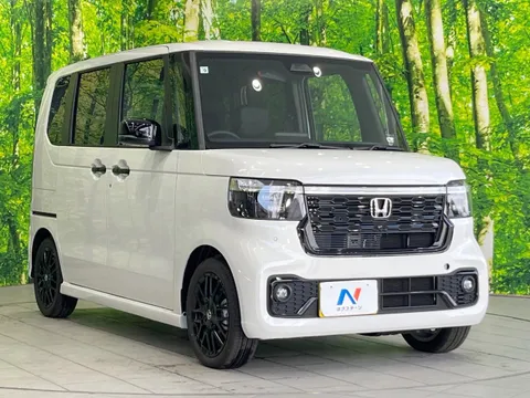 Honda N-BOX Custom