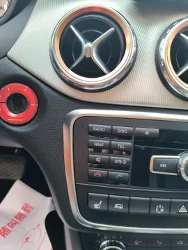Mercedes-Benz Mercedes-Benz GLA
