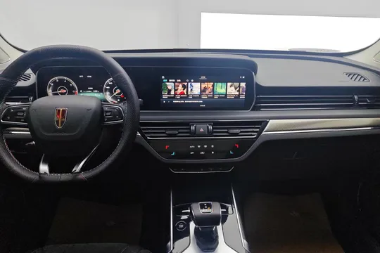 Hongqi HS5